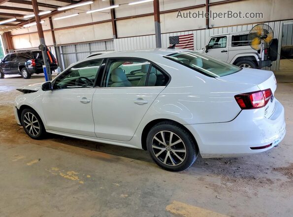 3VWDB7AJ0HM258326 2017 VOLKSWAGEN JETTA White Trasero izquierdo