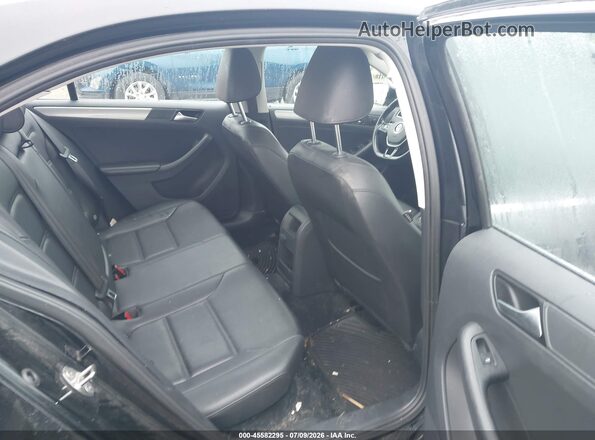 3VWDB7AJ0HM259850 2017 VOLKSWAGEN JETTA Black Widok naklejki z numerem VIN