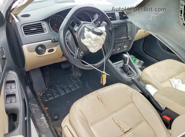 3VWDB7AJ0HM290919 2017 VOLKSWAGEN JETTA White Вид панелі приладів
