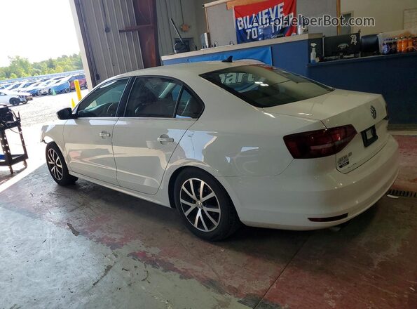 3VWDB7AJ1HM272557 2017 VOLKSWAGEN JETTA White Rear left