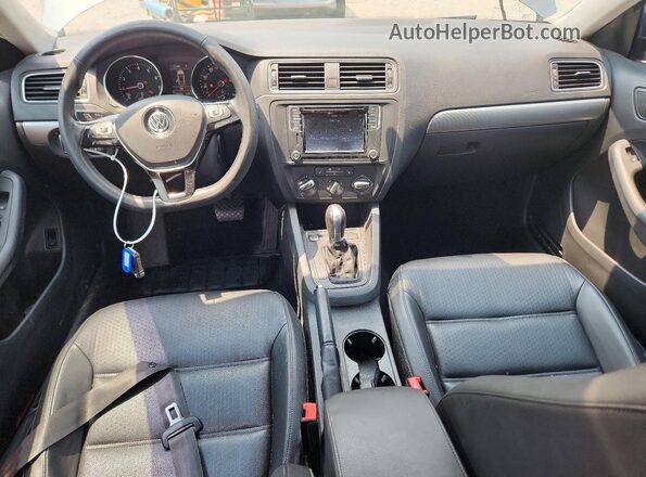 3VWDB7AJ3HM309365 2017 VOLKSWAGEN JETTA Charcoal Vista del salpicadero