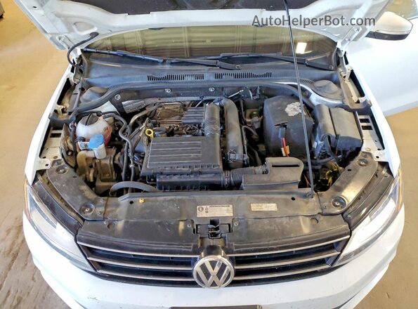 3VWDB7AJ4HM237740 2017 VOLKSWAGEN JETTA White Rear interior view