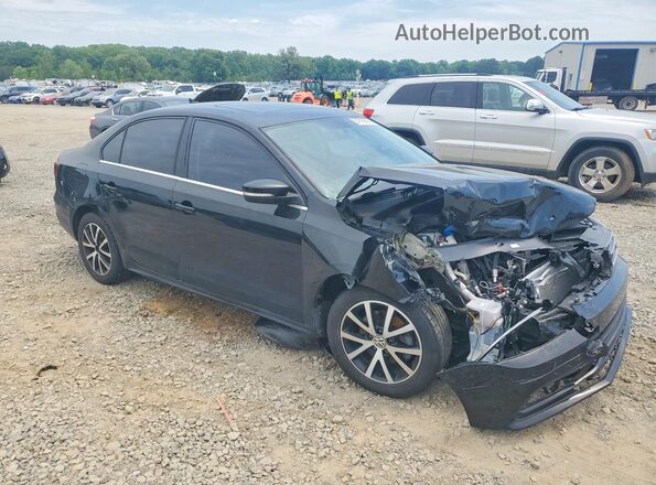 3VWDB7AJ4HM322626 2017 VOLKSWAGEN JETTA Black Przód prawy