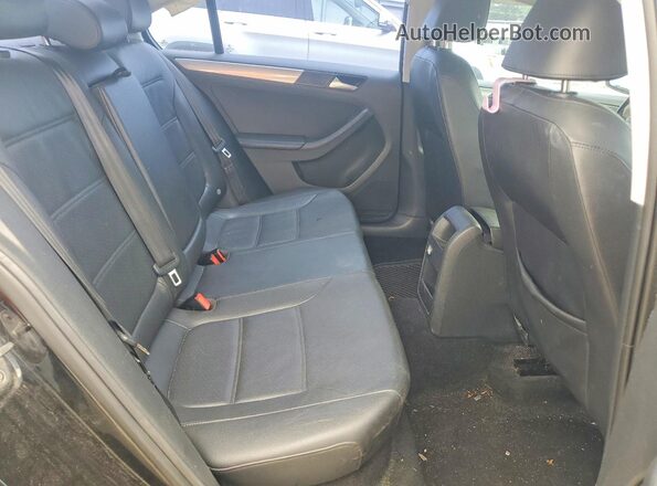 3VWDB7AJ4HM322626 2017 VOLKSWAGEN JETTA Black Widok tylnych siedzeń