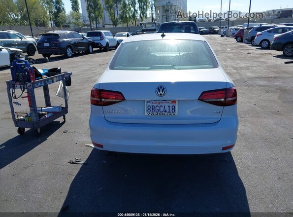 3VWDB7AJ4JM219325 2018 VOLKSWAGEN JETTA Silver 