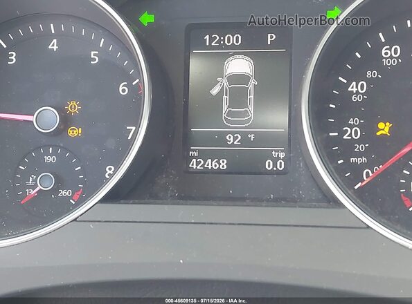 3VWDB7AJ4JM219325 2018 VOLKSWAGEN JETTA Silver 