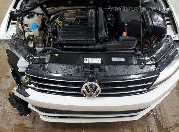 3VWDB7AJ5HM327124 2017 VOLKSWAGEN JETTA Белый Вид задней части салона