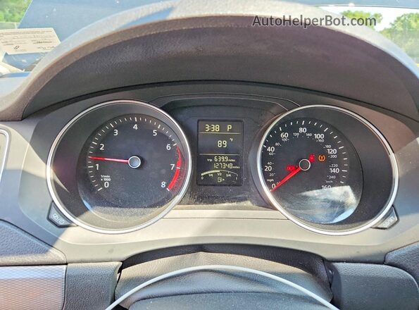 3VWDB7AJ5JM238207 2018 VOLKSWAGEN JETTA Черный Вид щитка приборов