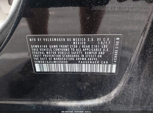 3VWDB7AJ5JM249840 2018 VOLKSWAGEN JETTA Black ძრავის განყოფილების ხედი