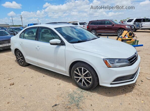 3VWDB7AJ6HM296028 2017 VOLKSWAGEN JETTA White Przód prawy