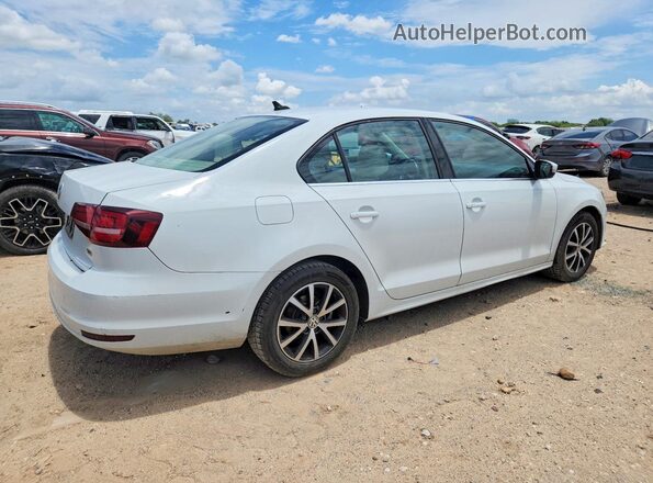 3VWDB7AJ6HM296028 2017 VOLKSWAGEN JETTA White Tył prawy