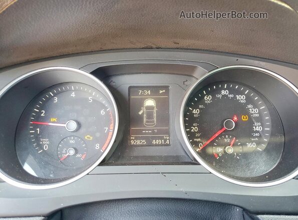 3VWDB7AJ6HM387994 2017 VOLKSWAGEN JETTA Черный Вид щитка приборов