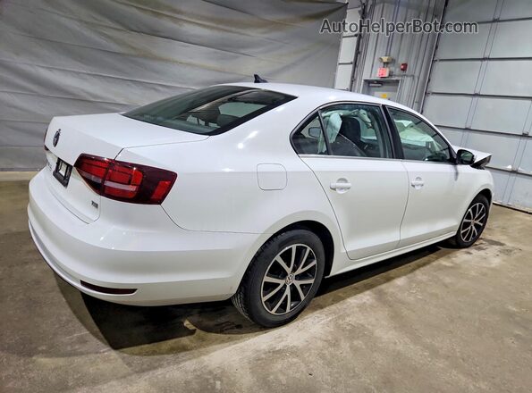 3VWDB7AJ6JM246977 2018 VOLKSWAGEN JETTA White Rear right