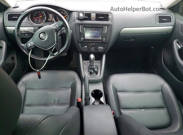 3VWDB7AJ8HM384692 2017 VOLKSWAGEN JETTA Black Vista del salpicadero
