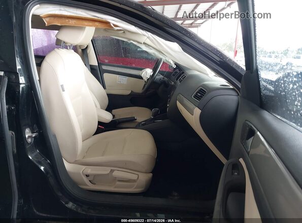 3VWDB7AJ9HM297657 2017 VOLKSWAGEN JETTA Black Widok wnętrza z przodu