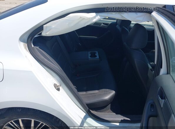 3VWDB7AJ9JM210815 2018 VOLKSWAGEN JETTA White Vista de la etiqueta del VIN