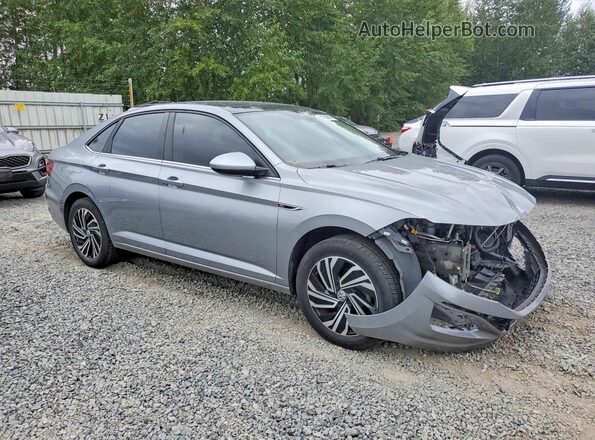 3VWE57BU0MM009832 2021 VOLKSWAGEN JETTA Silver Delantero derecho