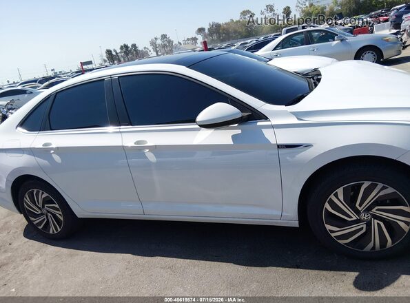 3VWE57BU6MM096586 2021 VOLKSWAGEN JETTA White Widok wnętrza z tyłu