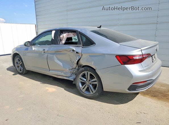 3VWEM7BU0RM051606 2024 VOLKSWAGEN JETTA Silver Trasero izquierdo