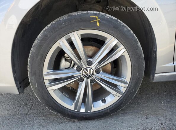 3VWEM7BU0RM051606 2024 VOLKSWAGEN JETTA Silver Vista interior de 360 grados