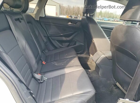 3VWEM7BU2NM034090 2022 VOLKSWAGEN JETTA White Rear seats view