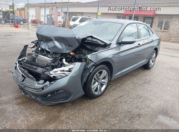 3VWEM7BU5RM009660 2024 VOLKSWAGEN JETTA Gray Vista tres cuartos delantera izquierda