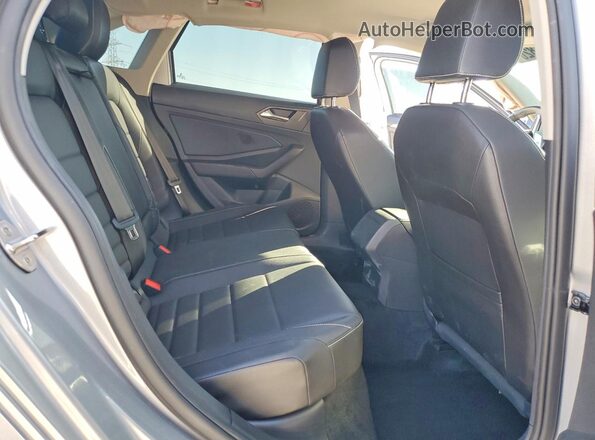 3VWEM7BU7RM033345 2024 VOLKSWAGEN JETTA Silver Հետևի նստատեղերի տեսք
