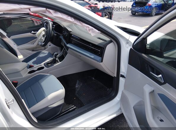 3VWEX7BUXSM067664 2025 VOLKSWAGEN JETTA White Սալոնի դիմացի տեսք