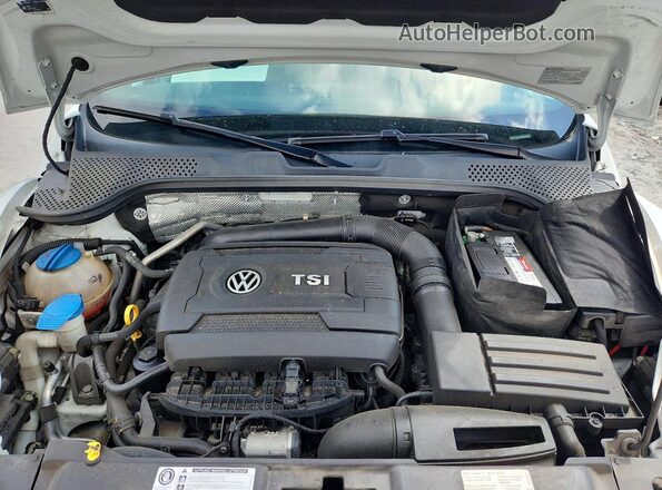 3VWF17AT0HM624752 2017 VOLKSWAGEN BEETLE White Rear interior view