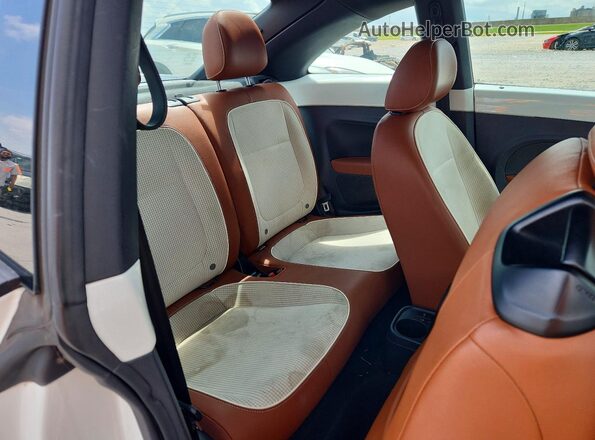3VWF17AT0HM624752 2017 VOLKSWAGEN BEETLE White Rear seats view