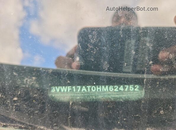 3VWF17AT0HM624752 2017 VOLKSWAGEN BEETLE White Engine compartment view