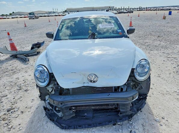 3VWF17AT1HM618894 2017 VOLKSWAGEN BEETLE Белый Вид спереди
