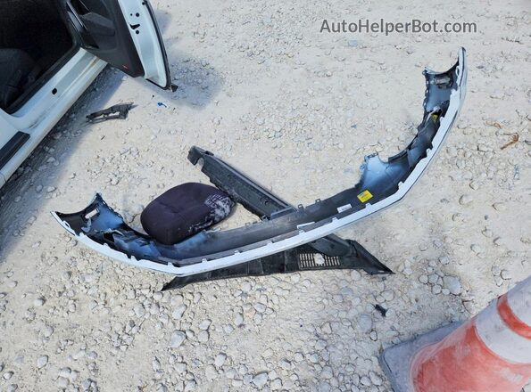 3VWF17AT1HM618894 2017 VOLKSWAGEN BEETLE Белый Вид подкапотного пространства