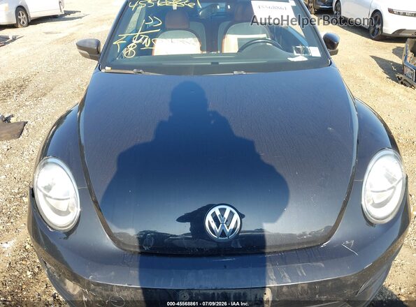 3VWF17AT6HM622715 2017 VOLKSWAGEN BEETLE Black ხელსაწყოთა პანელის ხედი