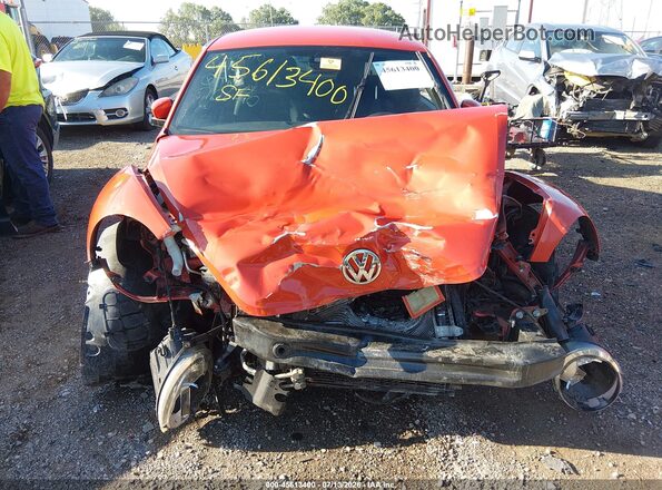 3VWFD7AT3JM706410 2018 VOLKSWAGEN BEETLE Orange Widok wnętrza z tyłu