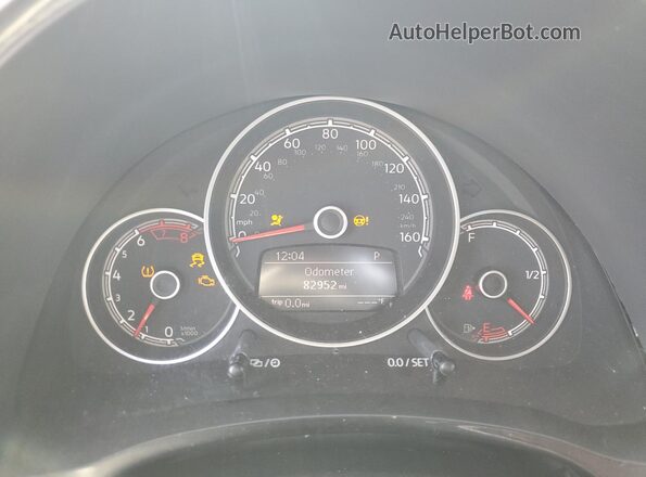 3VWFD7AT3JM707010 2018 VOLKSWAGEN BEETLE Black 