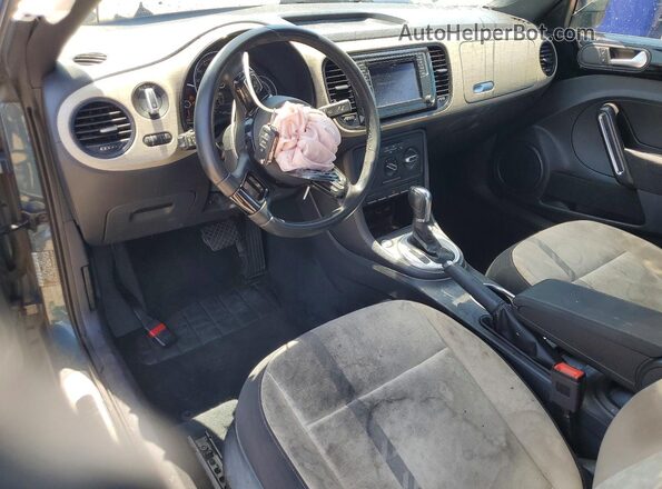 3VWFD7AT3JM707010 2018 VOLKSWAGEN BEETLE Black Առջևի վահանակի տեսք