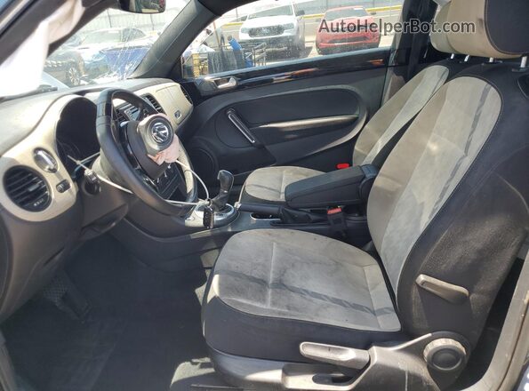 3VWFD7AT3JM707010 2018 VOLKSWAGEN BEETLE Black 