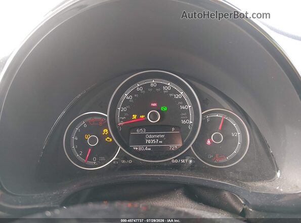 3VWFD7AT6JM710127 2018 VOLKSWAGEN BEETLE White Vista de los asientos traseros