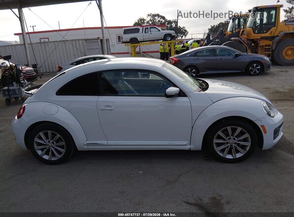 3VWFD7AT6JM710127 2018 VOLKSWAGEN BEETLE White Vista interior trasera