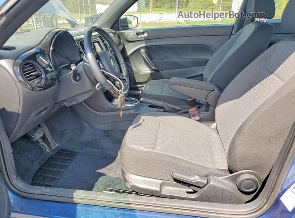 3VWFD7AT6JM714355 2018 VOLKSWAGEN BEETLE Blue წინა სალონის ხედი