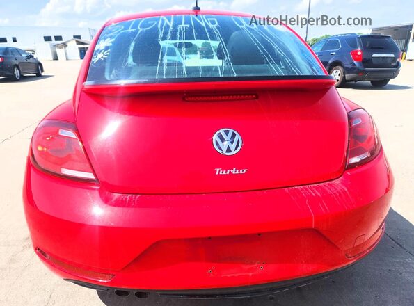 3VWFD7AT6KM712199 2019 VOLKSWAGEN BEETLE Red Widok z tyłu