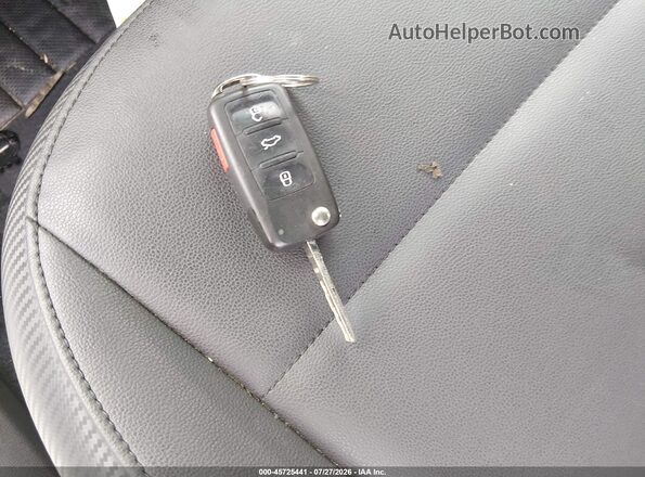 3VWFD7AT9JM714866 2018 VOLKSWAGEN BEETLE White წინა პანელის ხედი