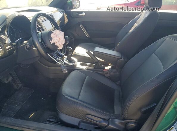 3VWFD7ATXJM714746 2018 VOLKSWAGEN BEETLE Green Սալոնի դիմացի տեսք