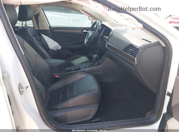 3VWG57BU2MM002406 2021 VOLKSWAGEN JETTA White Вид салону спереду