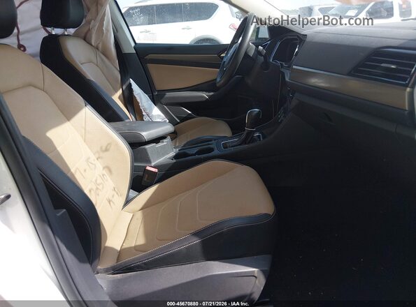 3VWG57BU8MM025107 2021 VOLKSWAGEN JETTA White წინა სალონის ხედი