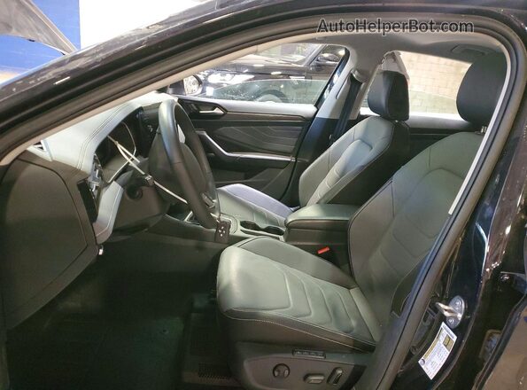 3VWGW7BU3TM020215 2026 VOLKSWAGEN JETTA Black Front interior view