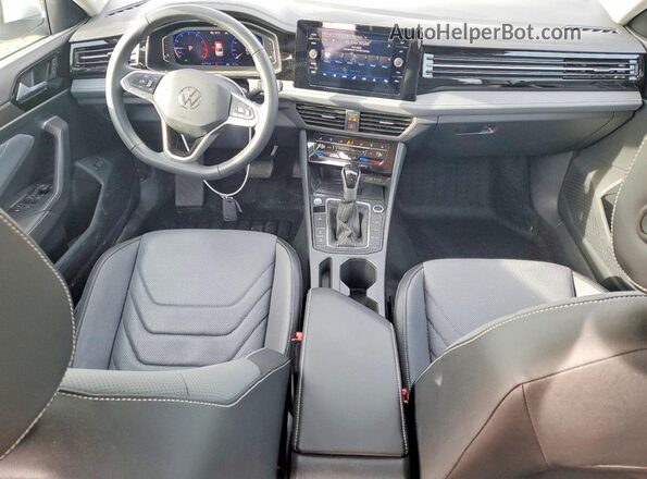 3VWGX7BU3SM013616 2025 VOLKSWAGEN JETTA White Widok deski rozdzielczej