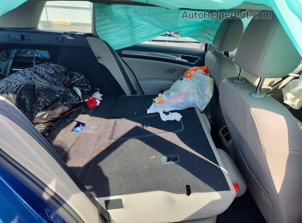 3VWH17AU1HM519610 2017 VOLKSWAGEN GOLF Blue Вид задніх сидінь
