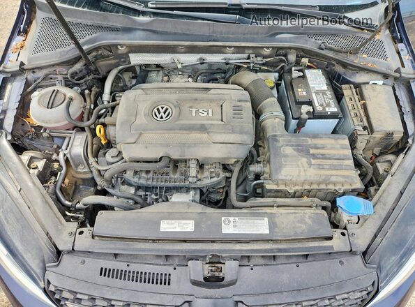 3VWH17AU1HM538786 2017 VOLKSWAGEN GOLF Blue Rear interior view